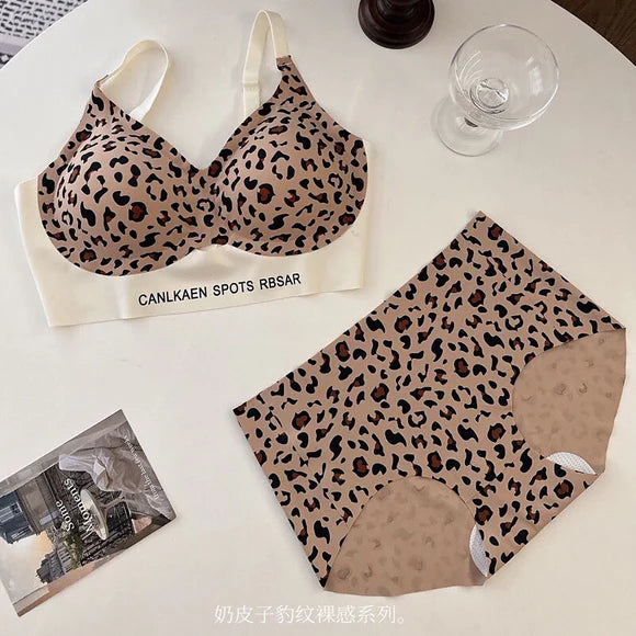 Ultra Stretch Leopard Pattern Intimate Set