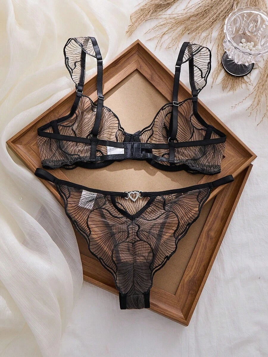 Leaf Embroidered Sheer Mesh Set