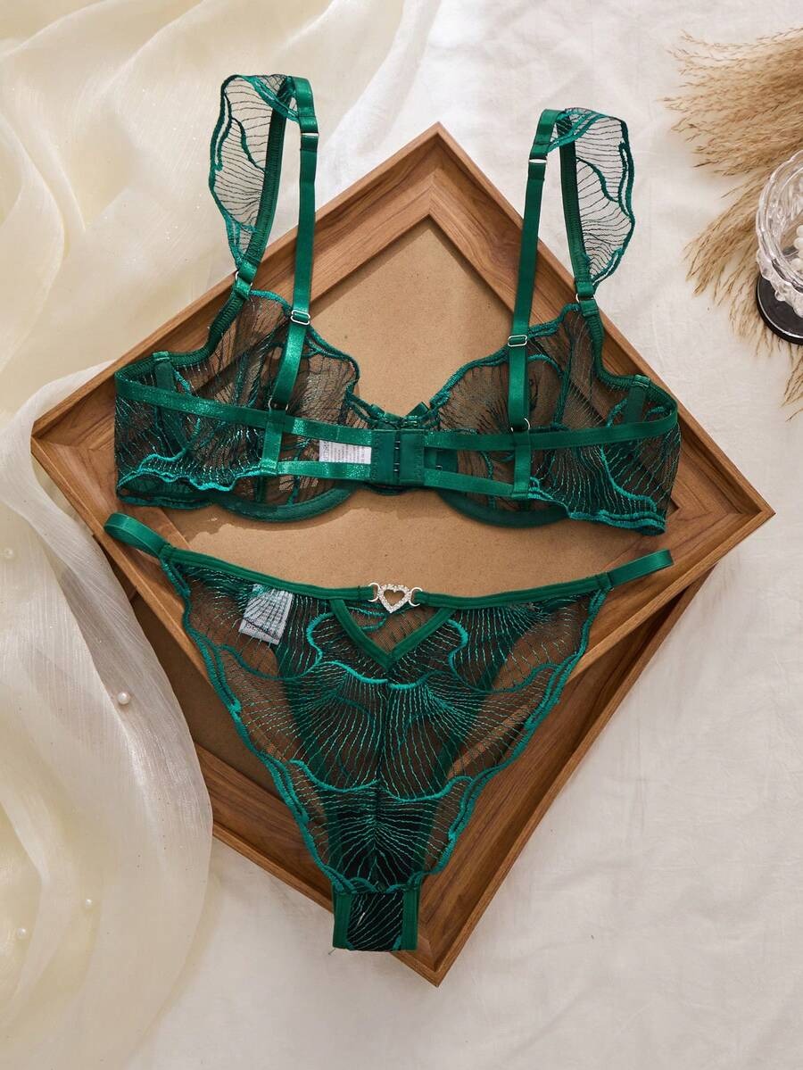 Leaf Embroidered Sheer Mesh Set