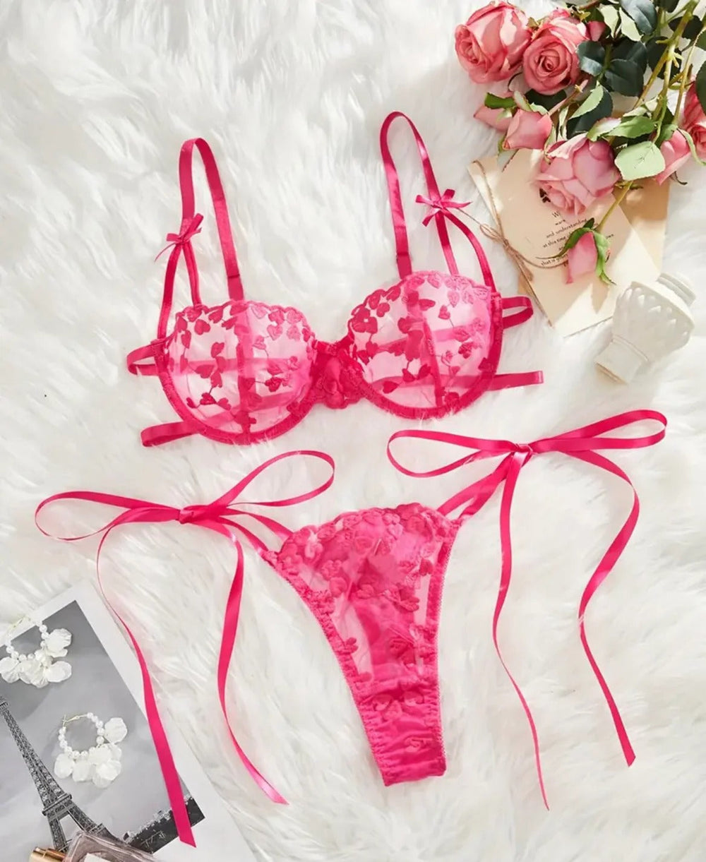 Romantic Heart Lace Ribbon Tie Set